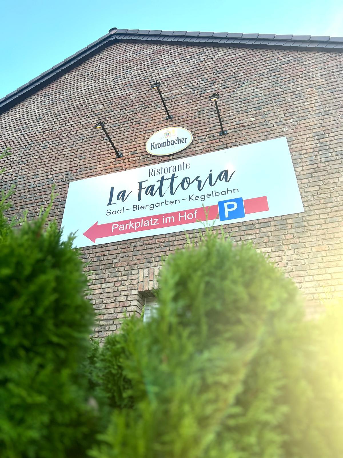 Schild Ristorante La Fattoria M&ouml;nchengladbach Wickrathhahn